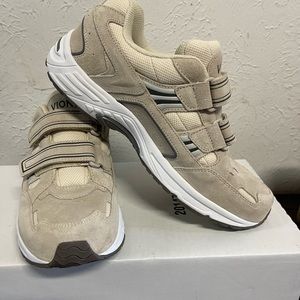 Women’s Vionic Athletic Shoes *openbox/new*